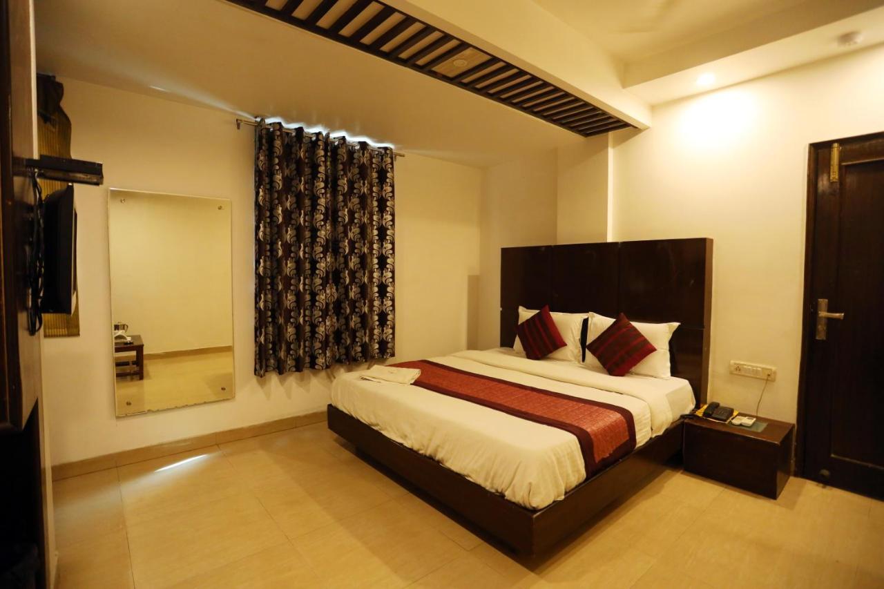 Hotel Maya 'New Delhi' Extérieur photo