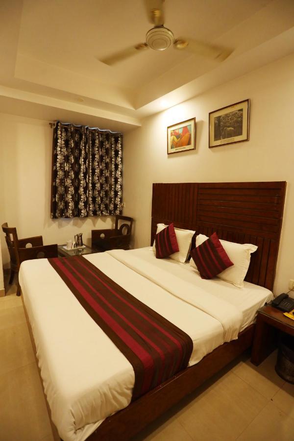 Hotel Maya 'New Delhi' Extérieur photo