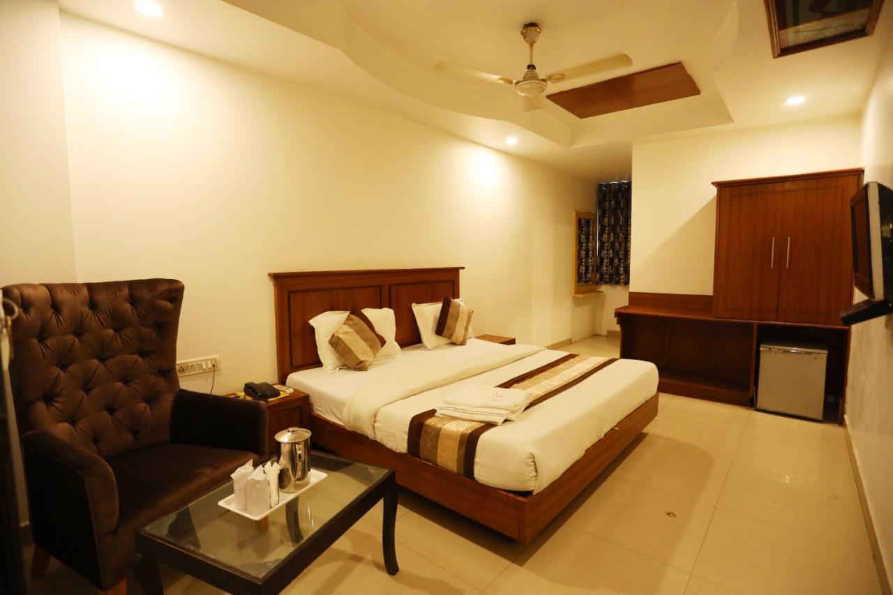 Hotel Maya 'New Delhi' Extérieur photo