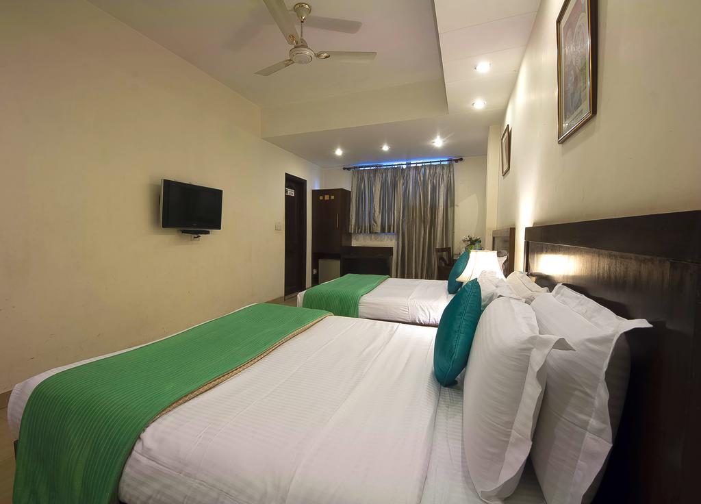 Hotel Maya 'New Delhi' Extérieur photo