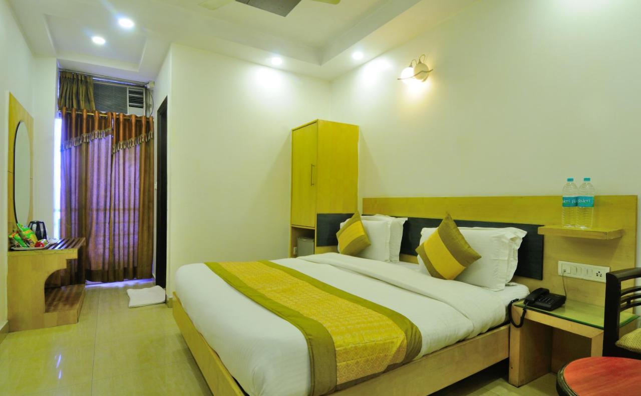Hotel Maya 'New Delhi' Extérieur photo