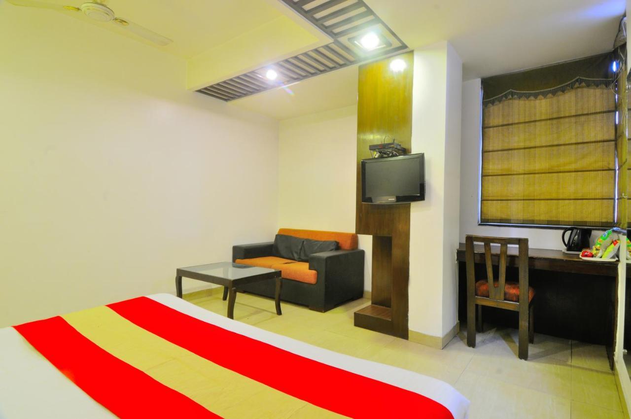 Hotel Maya 'New Delhi' Extérieur photo